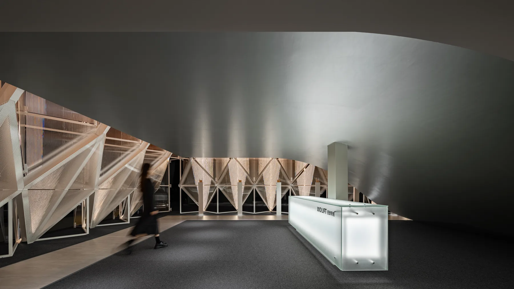 XIOLIFT floating cube showroom by +- thinktank gallery image 5