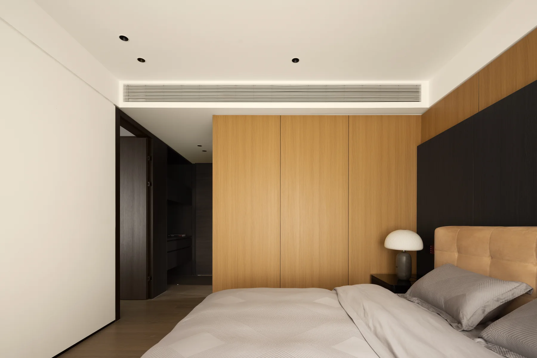 janmei warm minimal residence 2026: supplied source image in the detail position of the gallery sequence.