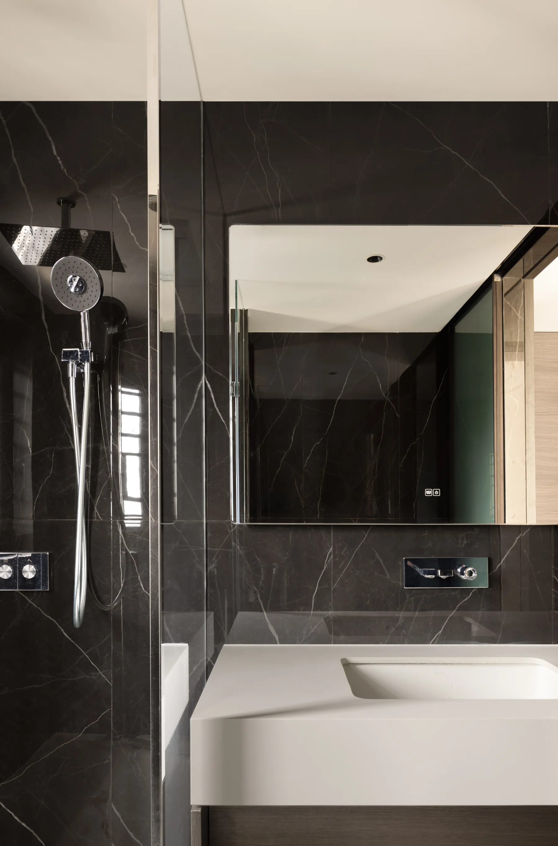 janmei warm minimal residence 2026: supplied source image in the transition position of the gallery sequence.