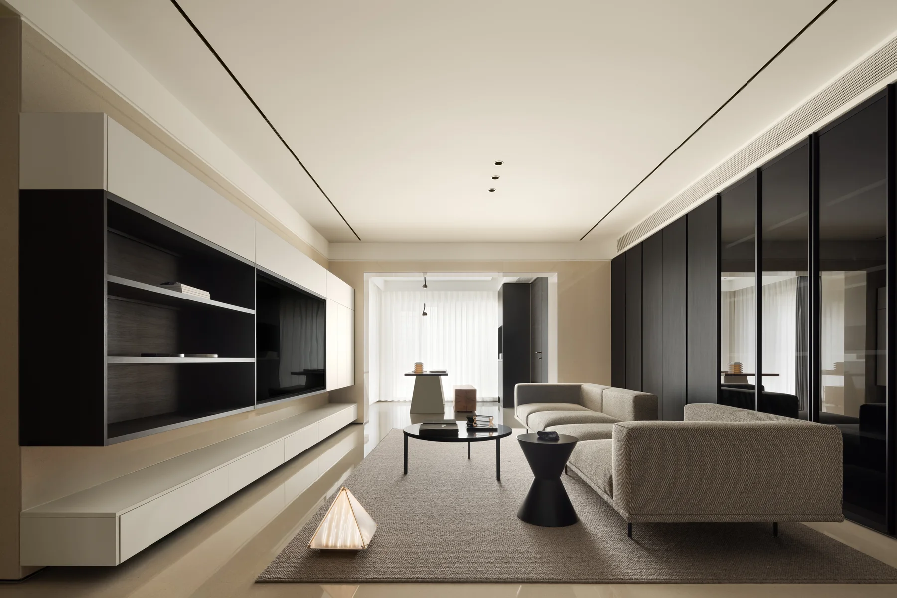 Warm minimal residence by JANMEI Design