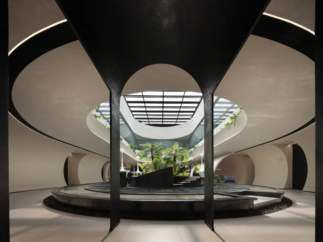 material gene institute dongguan: supplied source image in the transition position of the gallery sequence.