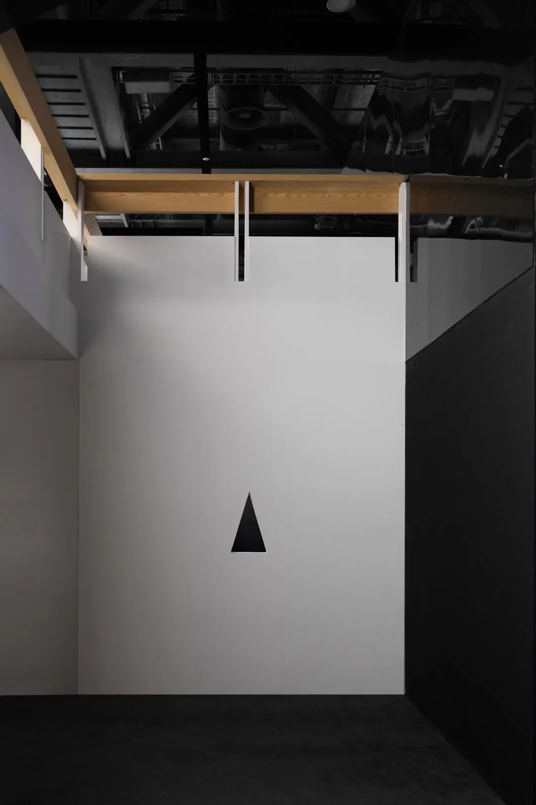 odc hui enterprise interior: supplied source image in the detail position of the gallery sequence.