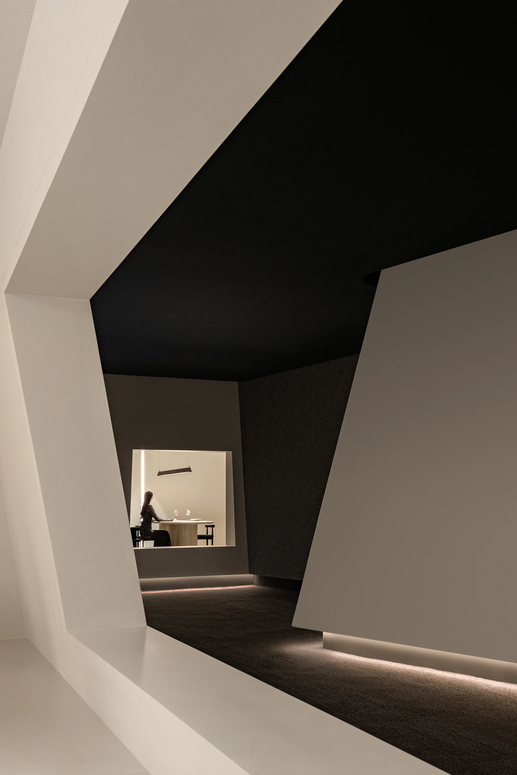 thinktank skylight lighting showroom: supplied source image in the material position of the gallery sequence.