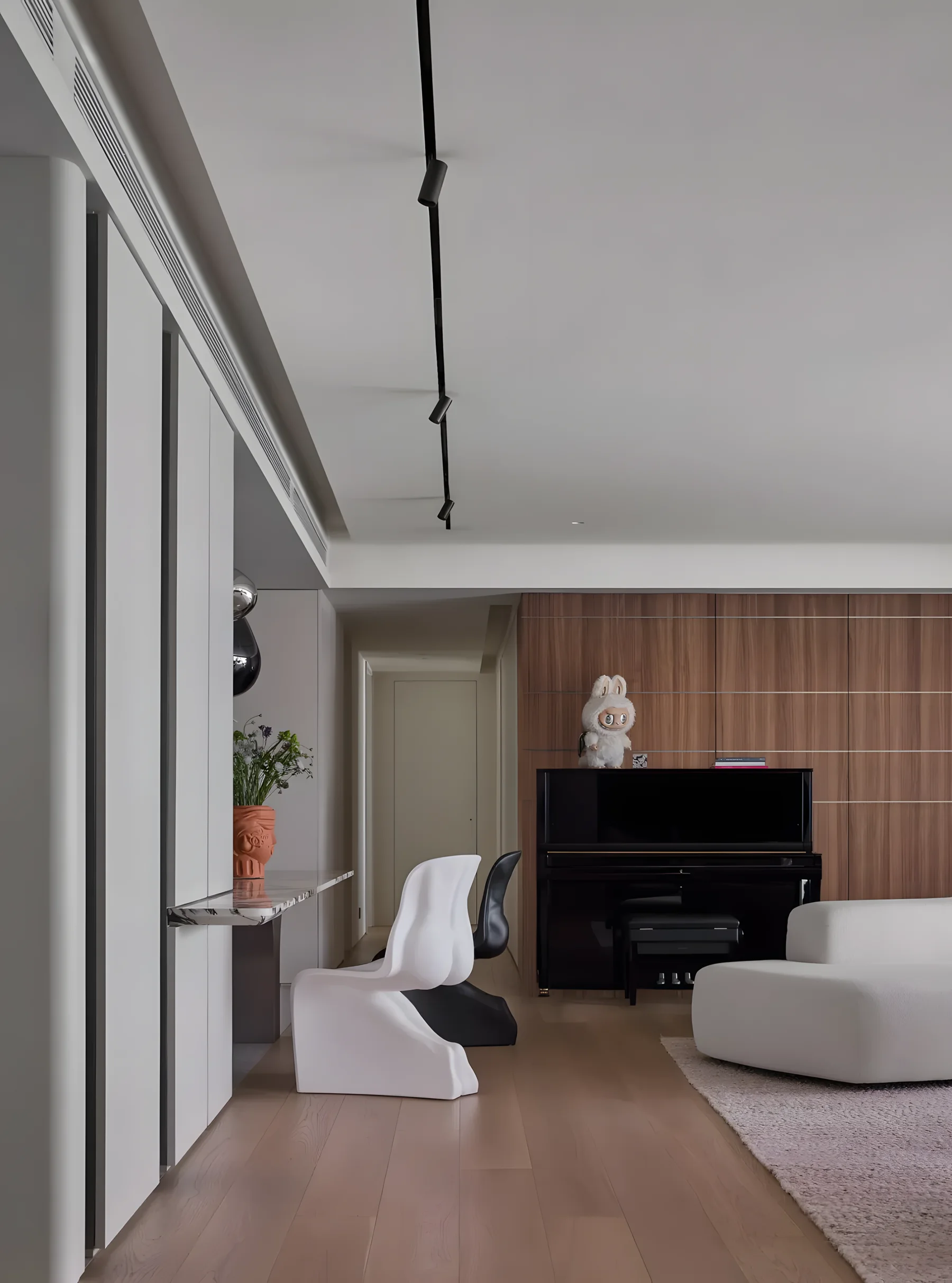 time modern art residence 270: supplied source image in the material position of the gallery sequence.